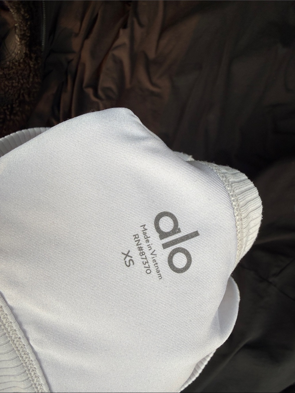 ALO Yoga White Ribbed Sports Bra - Picture 3 of 3